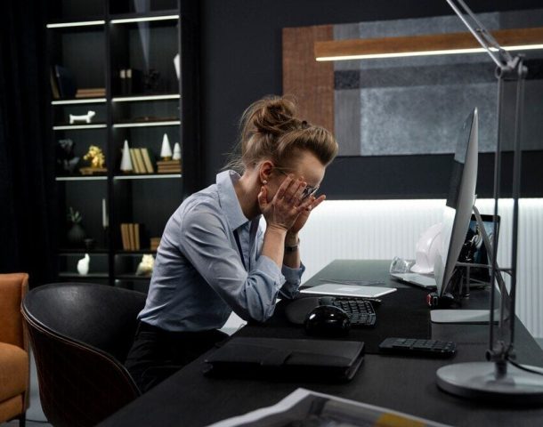 medium-shot-tired-woman-work_23-2149307808